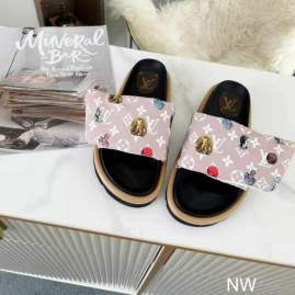 Picture of Louis Vuitton Slippers _SKULVsz35-45NW0603390